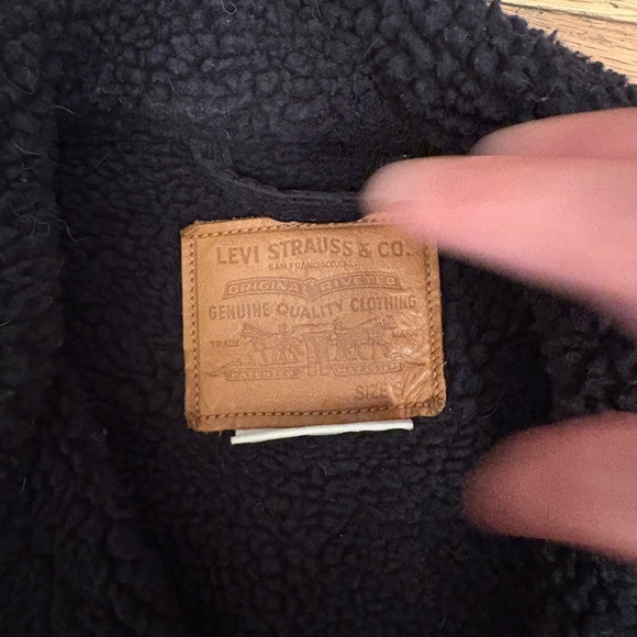 Levi's Men's Black Corduroy Sherpa Jacket - Picture 3 of 5